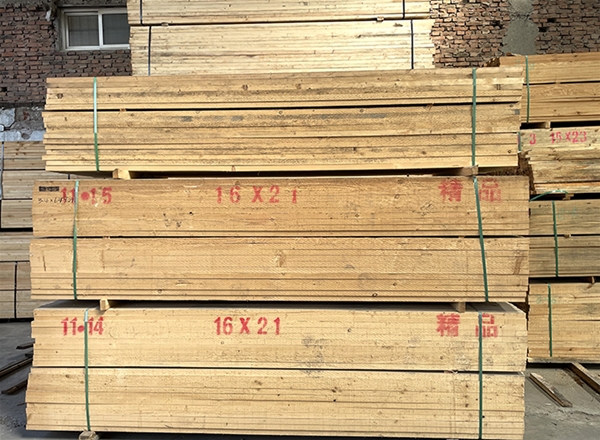 建筑工地用木方